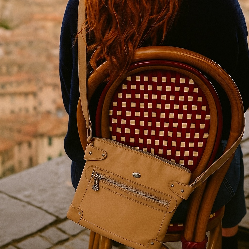 The Trend Made in Italy Genuine Leather Tan Crossbody Bag